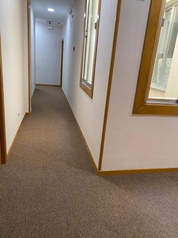 Hostal Guerra Madrid Bagian luar foto