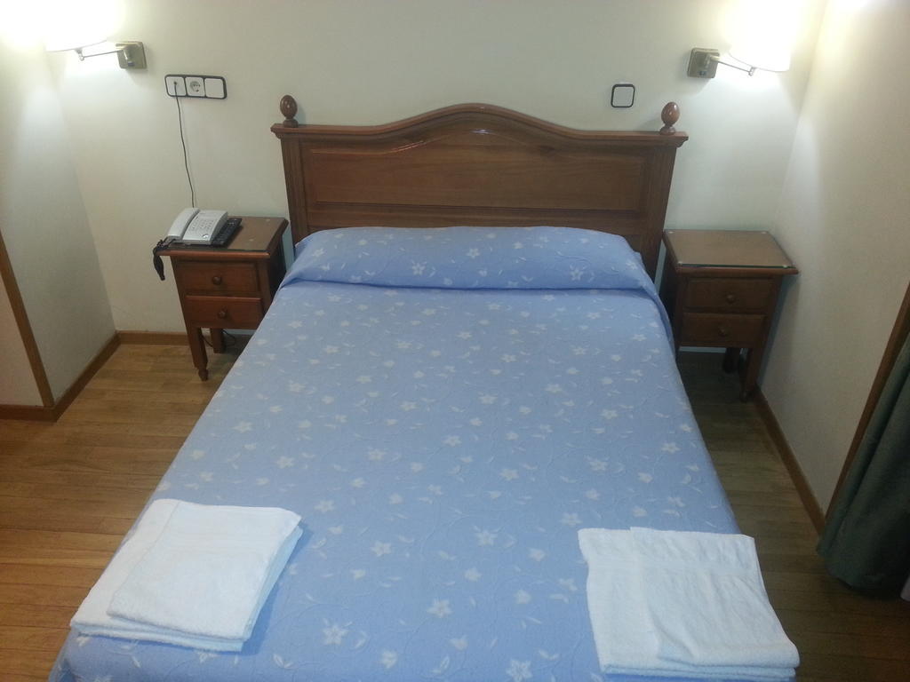 Hostal Guerra Madrid Ruang foto