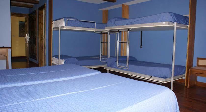 Hostal Guerra Madrid Bagian luar foto